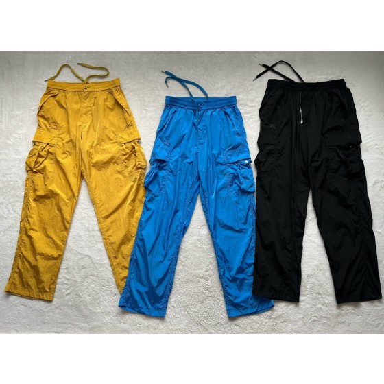 Burberry...Explosive new series of three-color horse knight jackets