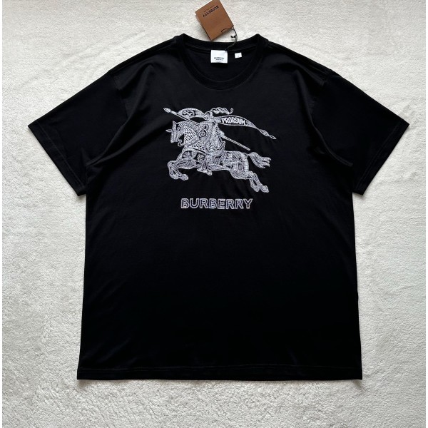 Burberry…White Knight Large Embroidered Round Neck Short Sleeves