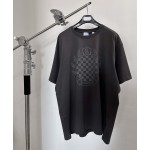 Burberry…checkerboard print round neck short sleeves