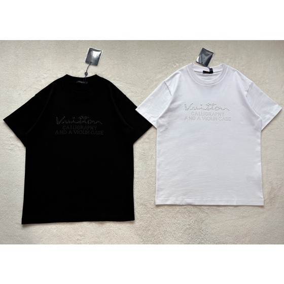 Louis Vuitton...Imitation round pearl mother-of-pearl🐚high temperature pressing big letter T-shirt