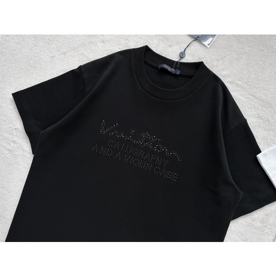 Louis Vuitton...Imitation round pearl mother-of-pearl🐚high temperature pressing big letter T-shirt