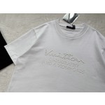 Louis Vuitton...Imitation round pearl mother-of-pearl🐚high temperature pressing big letter T-shirt