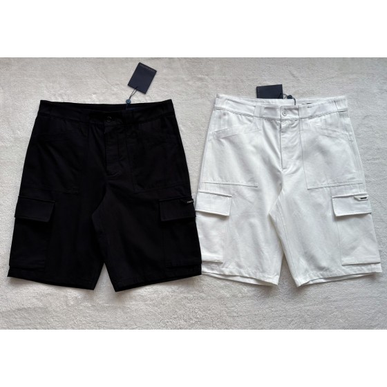 Louis Vuitton's new universal collocation tooling small standard shorts