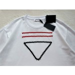 Prada's new contrasting color triangle webbing triangle logo short sleeves