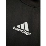 Balenciaga's new red and blue stitching sports three bars embroidery T-shirt