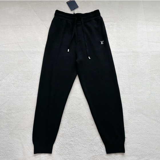 Louis Vuitton 23 spring and summer new YK casual badge wool knitted jogging pants