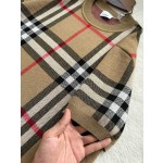 Burberry spring and summer latest classic check sheep wool blend sweater suit shorts