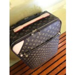 LOUIS VUITTON trapezoidal pull rod