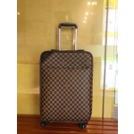 LOUIS VUITTON trapezoidal pull rod