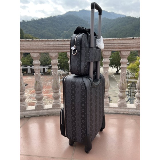 LOUIS VUITTON trapezoidal pull rod