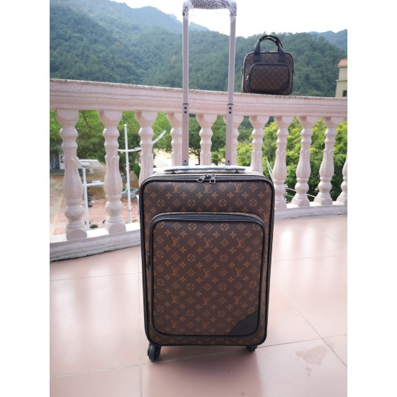 LOUIS VUITTON trapezoidal pull rod