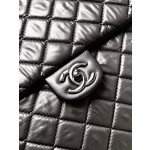 𝗖𝗛𝗔𝗡𝗘𝗟 trolley case