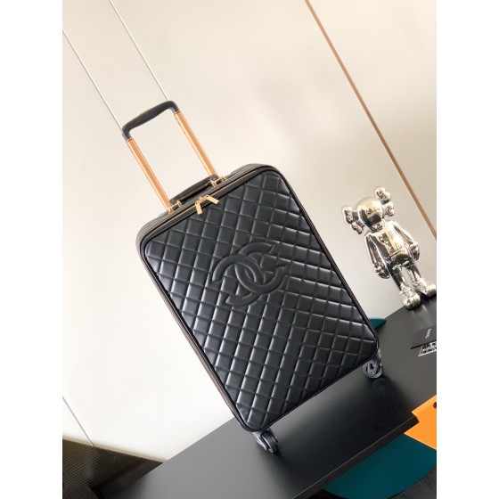 Western Europe 𝗖𝗛𝗔𝗡𝗘𝗟 Classic Rhombus Large Double C Trolley Case