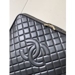 Western Europe 𝗖𝗛𝗔𝗡𝗘𝗟 Classic Rhombus Large Double C Trolley Case