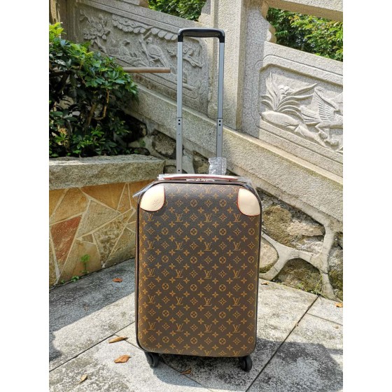 LOUIS VUITTON trapezoidal pull rod