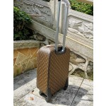 LOUIS VUITTON trapezoidal pull rod