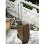 LOUIS VUITTON trapezoidal pull rod