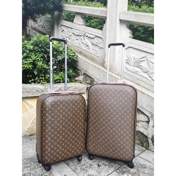 LOUIS VUITTON trapezoidal pull rod