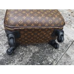 LOUIS VUITTON trapezoidal pull rod