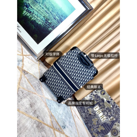 Dior joins hands with Germany's Rixowa joint series