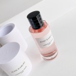 Fragrance family, singing and dancing girl