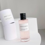 Fragrance family, singing and dancing girl