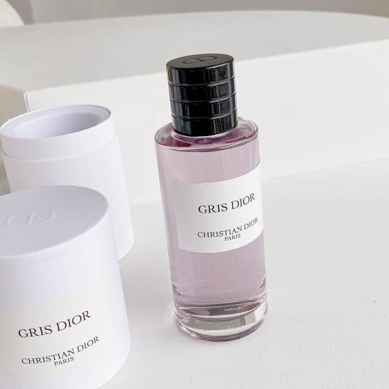 Collection | Montaigne Grey, Sweet Rose Patchouli