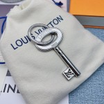 Pet bags and dogs are inseparable