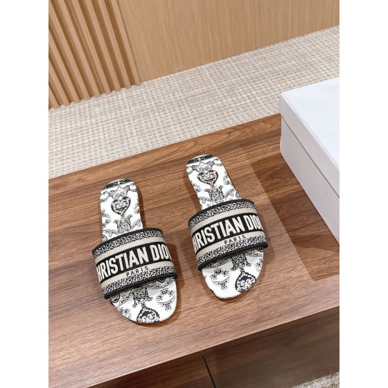 DIOR Dior spring and summer new upgrade embroidery slippers